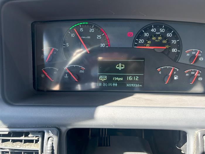 Used 2017 VOLVO 9700