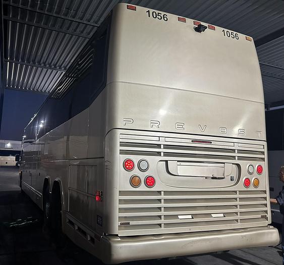 Used 2010 PREVOST H3-45
