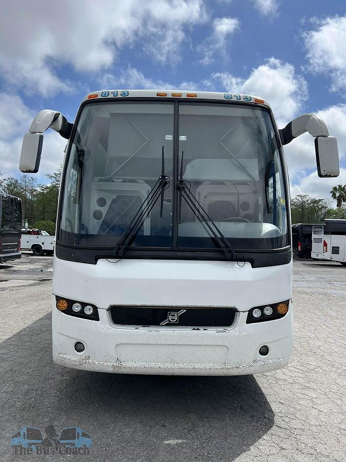Used 2013 VOLVO 9700