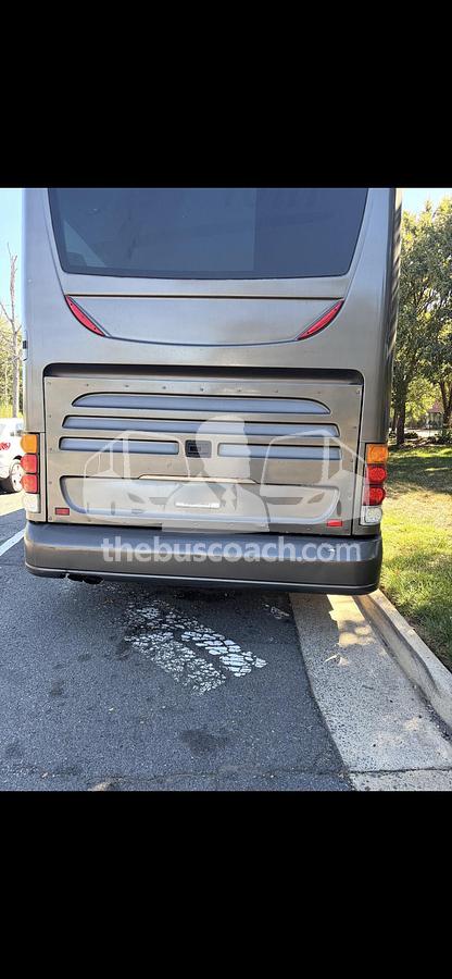 Used 2005 VAN HOOL C2045