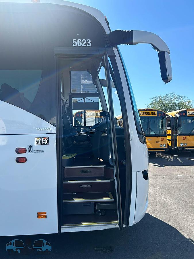 Used 2016 VOLVO 9700