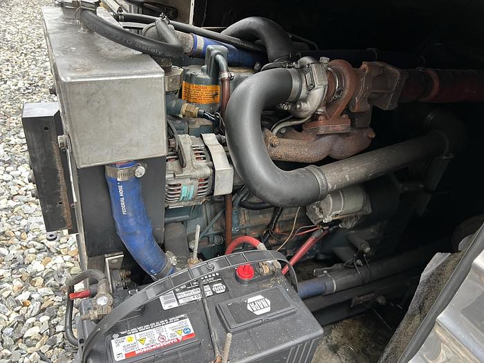 Used 2005 PREVOST XL2 Entertainer