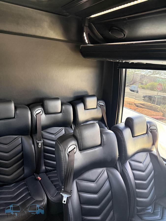 Used 2018 FREIGHTLINER EG40