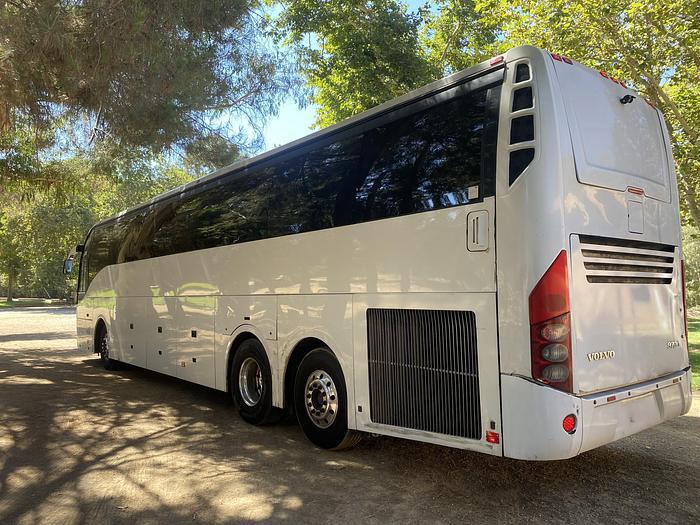 Used 2017 VOLVO 9700