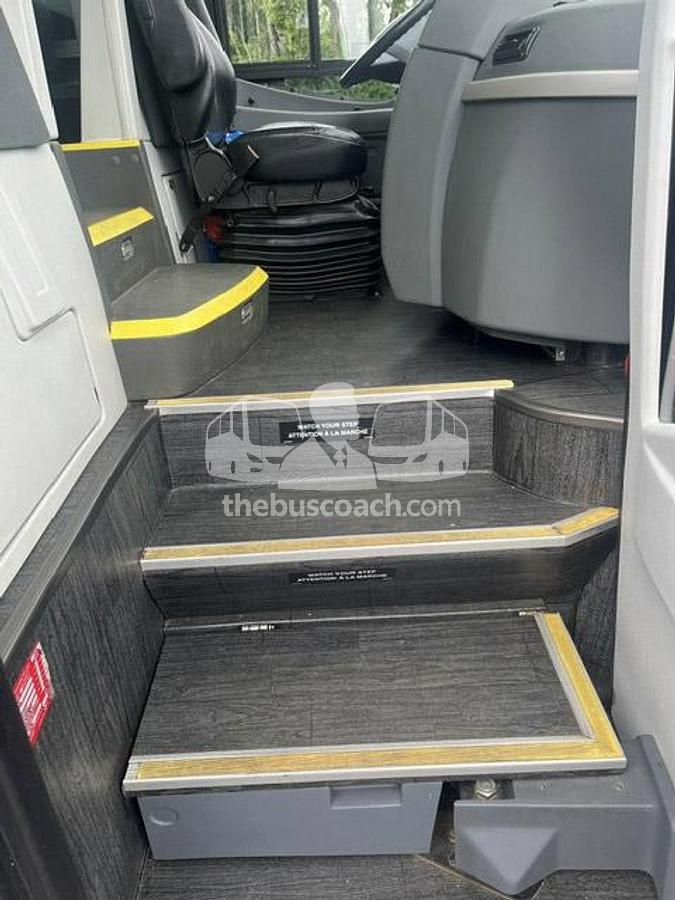 Used 2019 VOLVO 9700