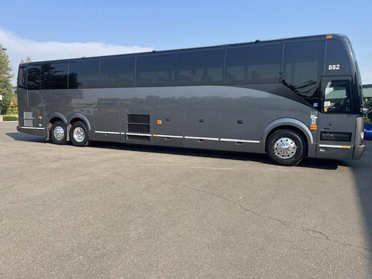 Used 2019 PREVOST H3-45