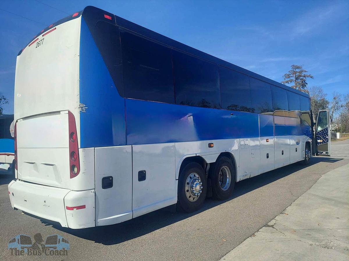 Used 2012 MCI J4500