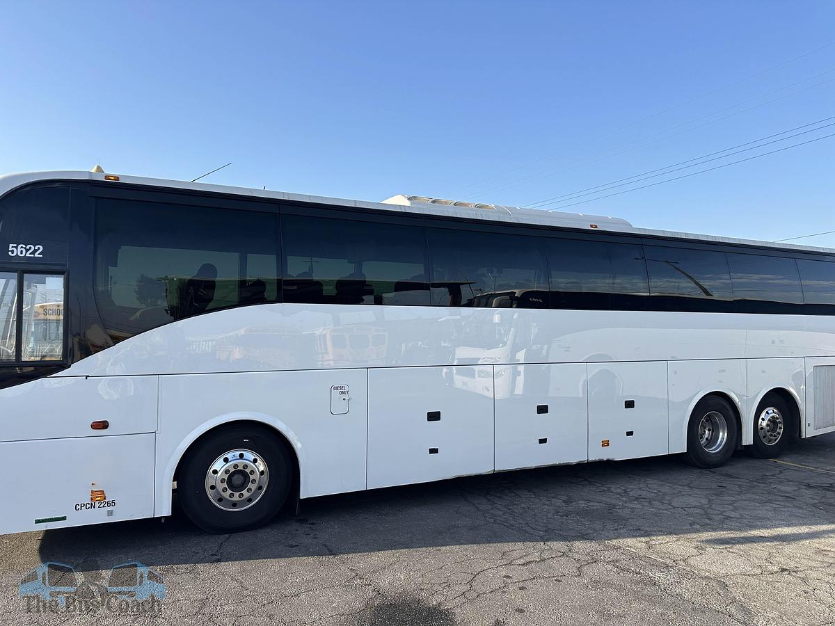 Used 2016 VOLVO 9700