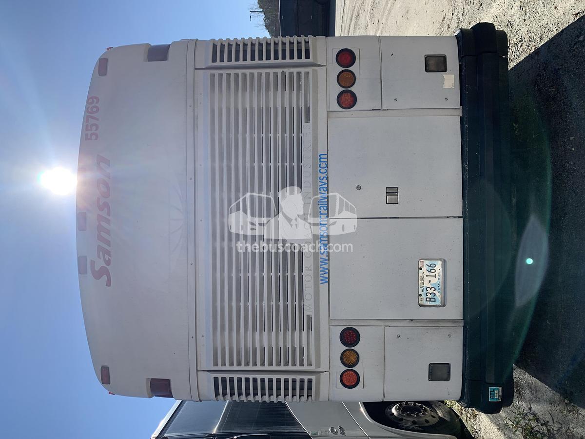 Used 2003 MCI D4500