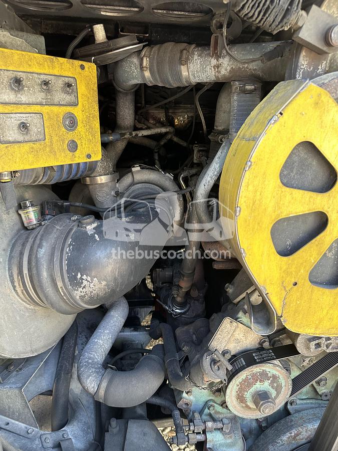 Used 2003 MCI D4500
