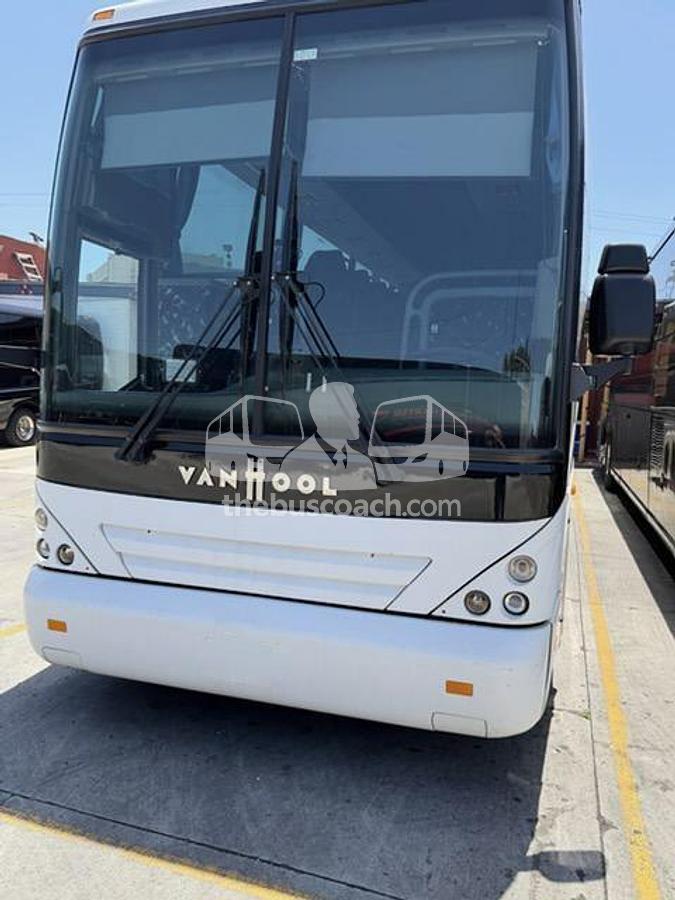 Used 2013 VAN HOOL T2140