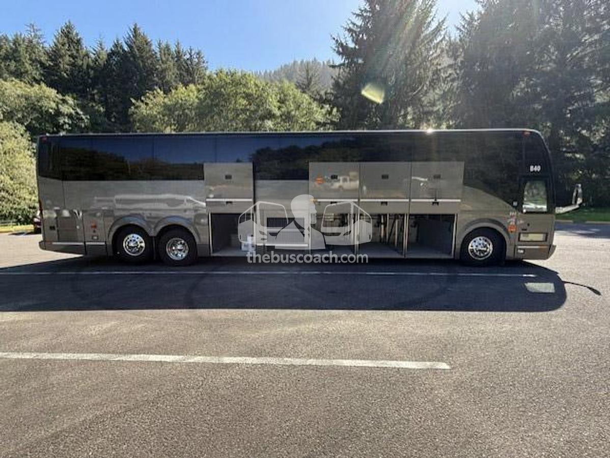 Used 2018 PREVOST H3-45