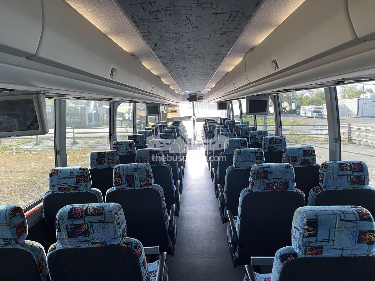 Used 2006 PREVOST H3-45 ADA