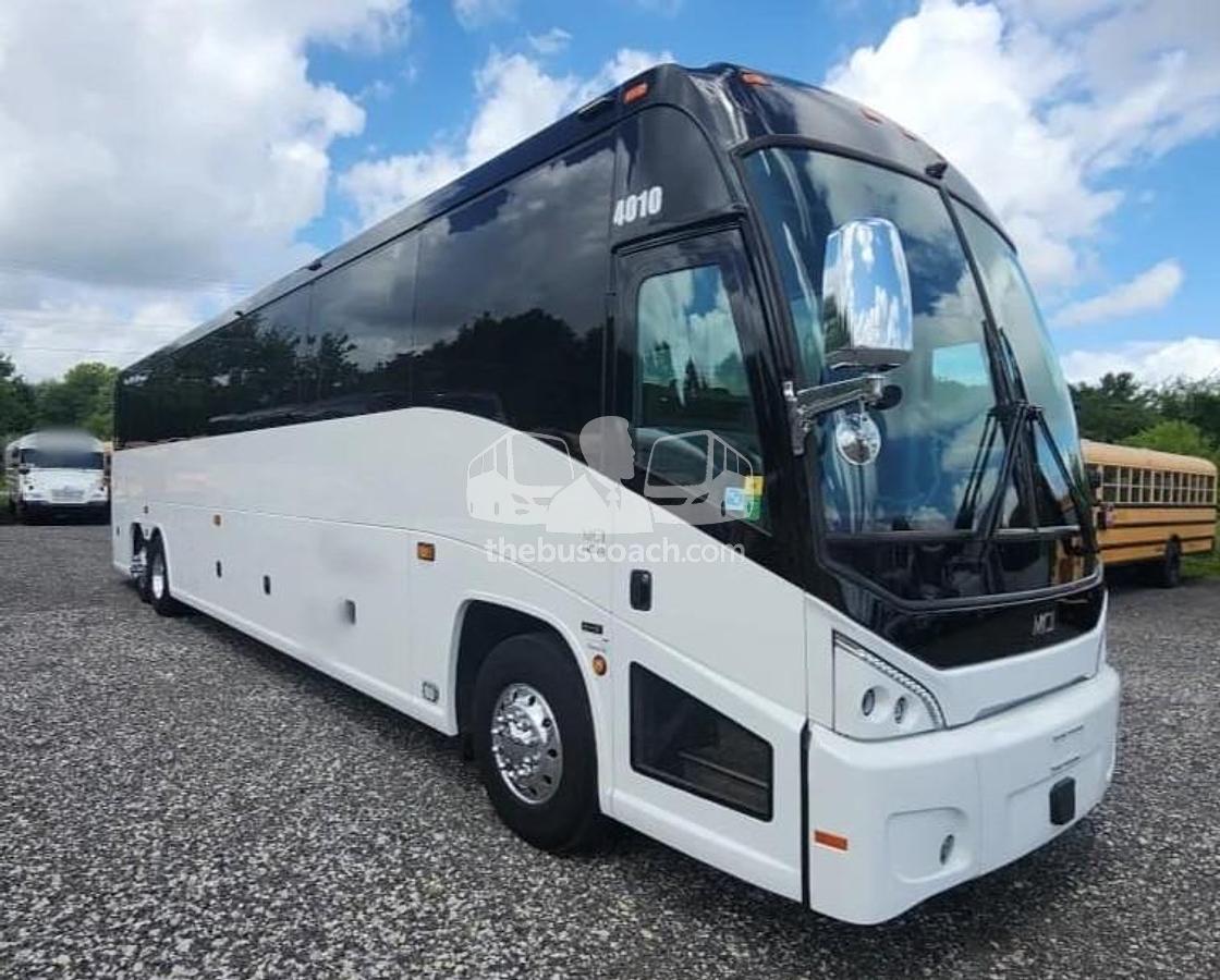 Used 2025 MCI J4500 ADA