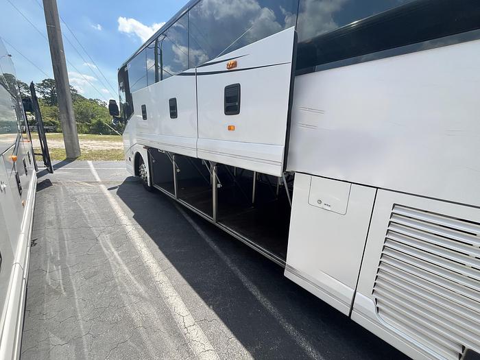 Used 2019 Van Hool CX45