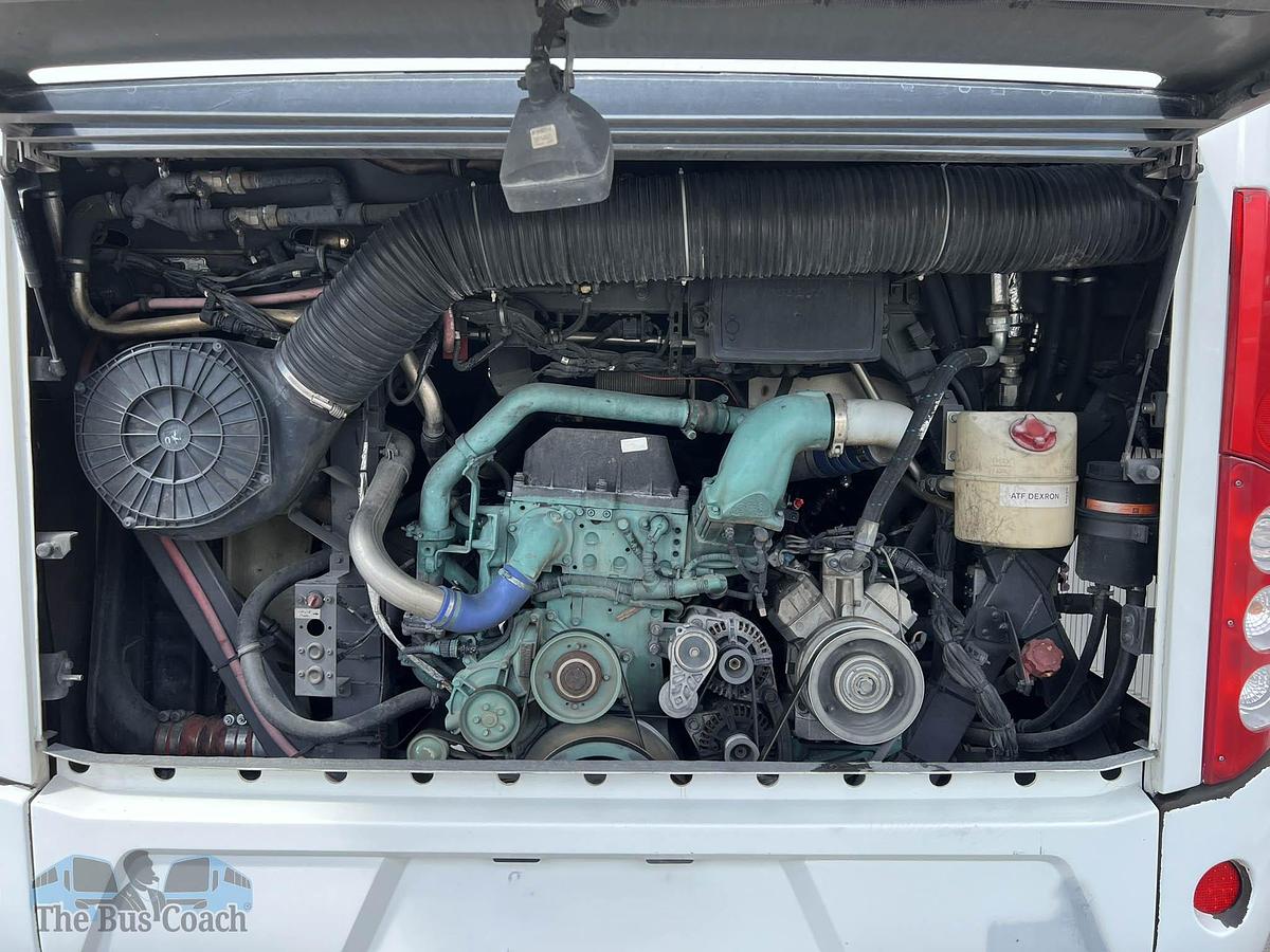 Used 2013 VOLVO 9700