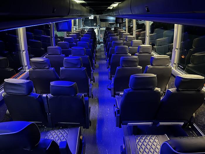 Used 1999 PREVOST H3-45