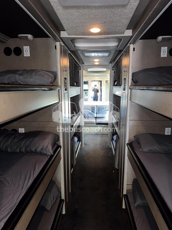 Used 2006 PREVOST XLII Entertainer Willie