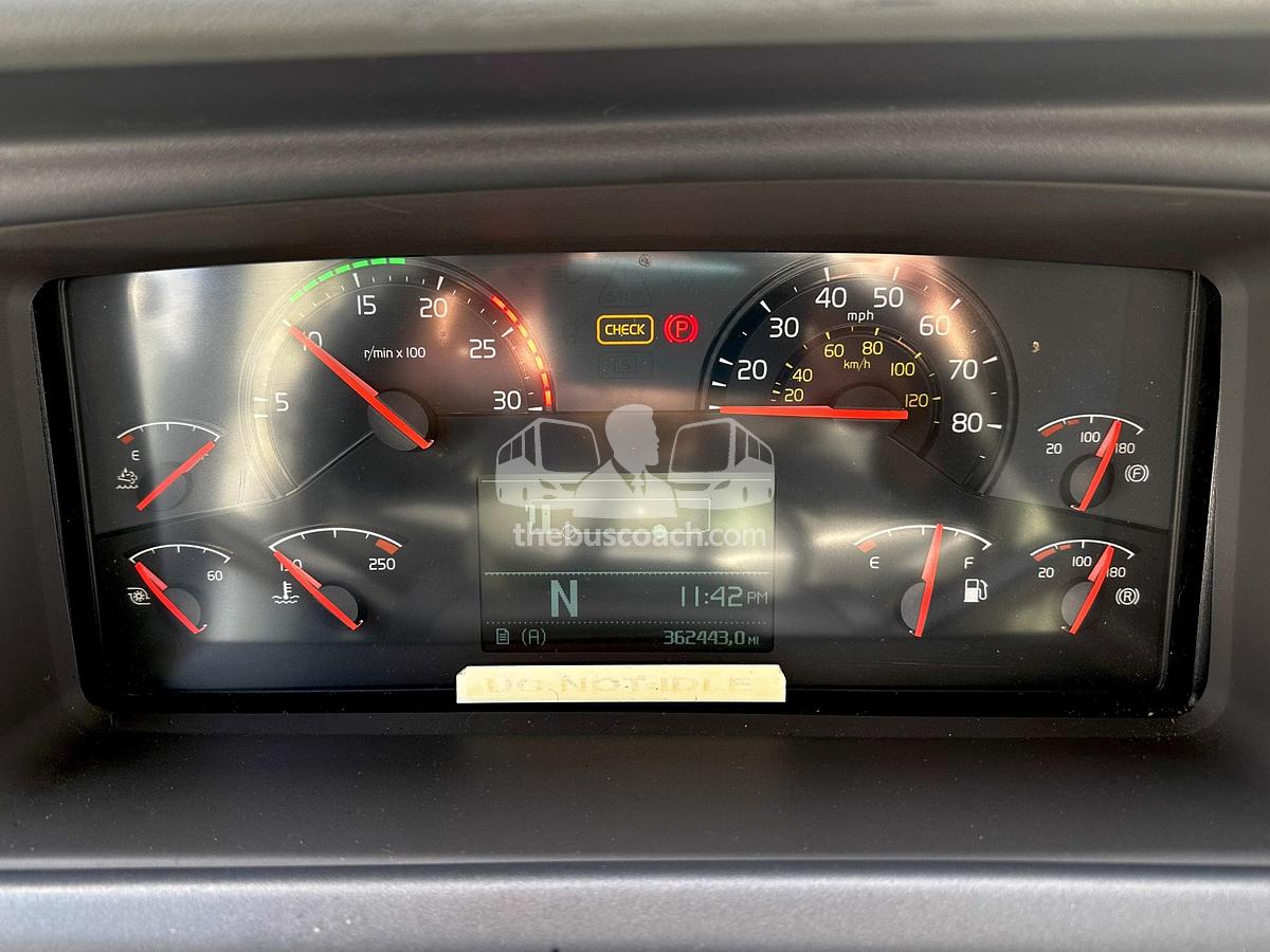 Used 2017 VOLVO 9700