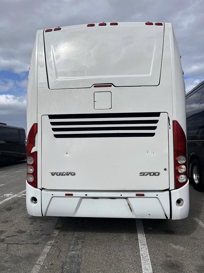 Used 2018 VOLVO 9700