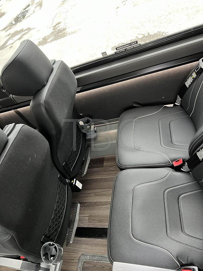 Used 2024 PREVOST H3-45