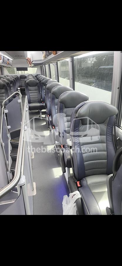 Used 2020 MCI J4500