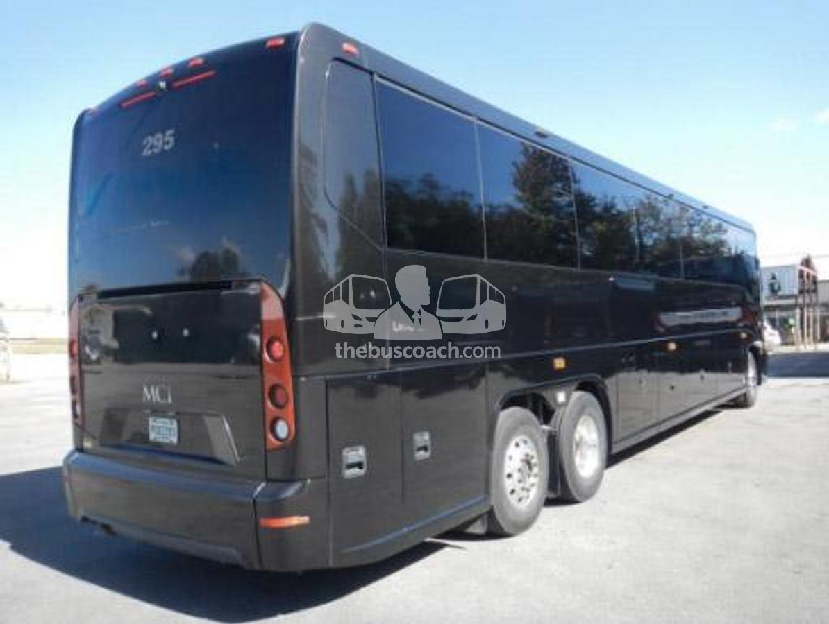 Used 2020 MCI J4500