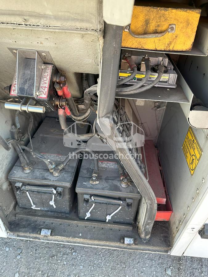Used 2003 MCI D4500