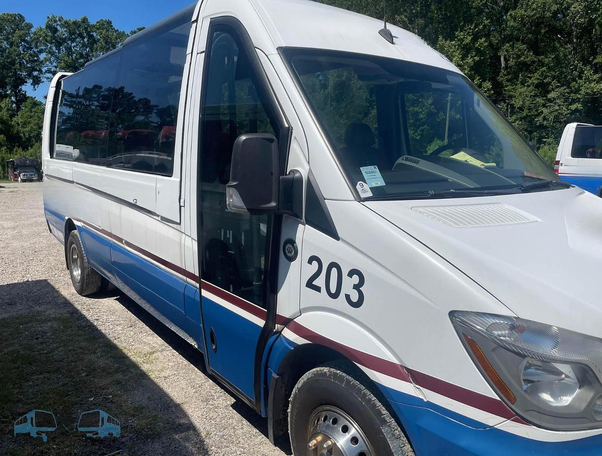 Used 2017 MERCEDES BENZ Sprinter CALECHE