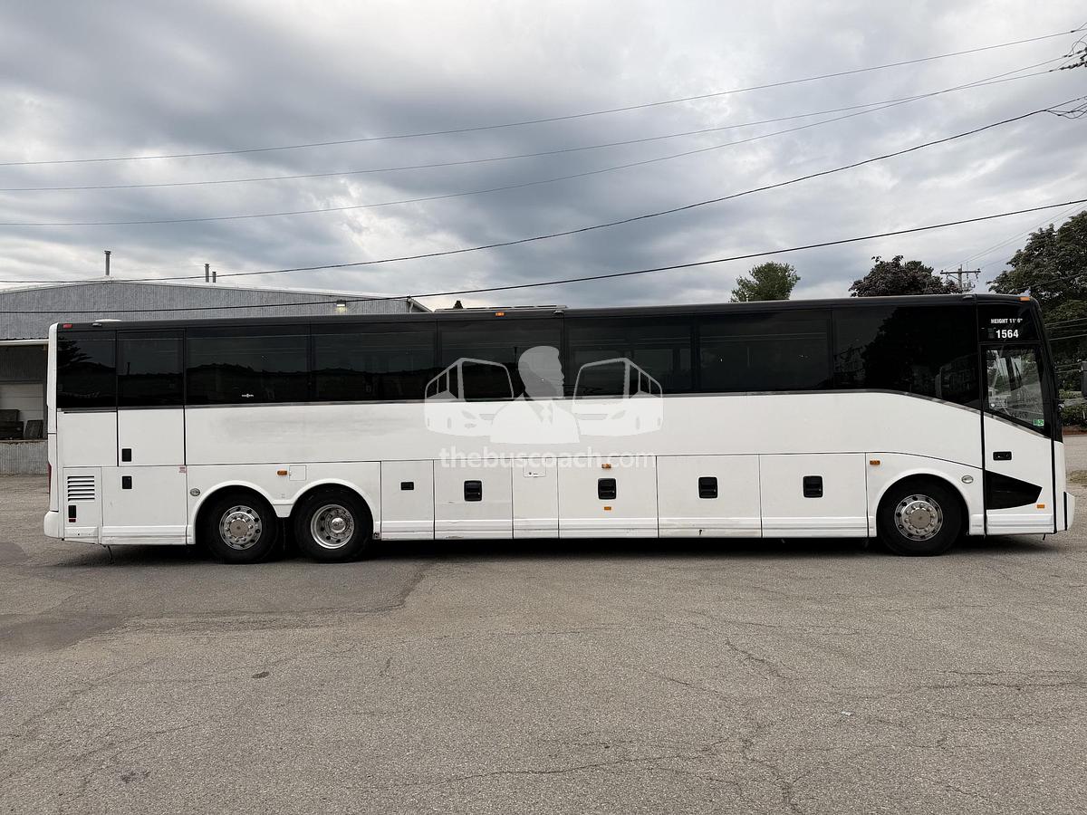 Used 2019 VAN HOOL CX45