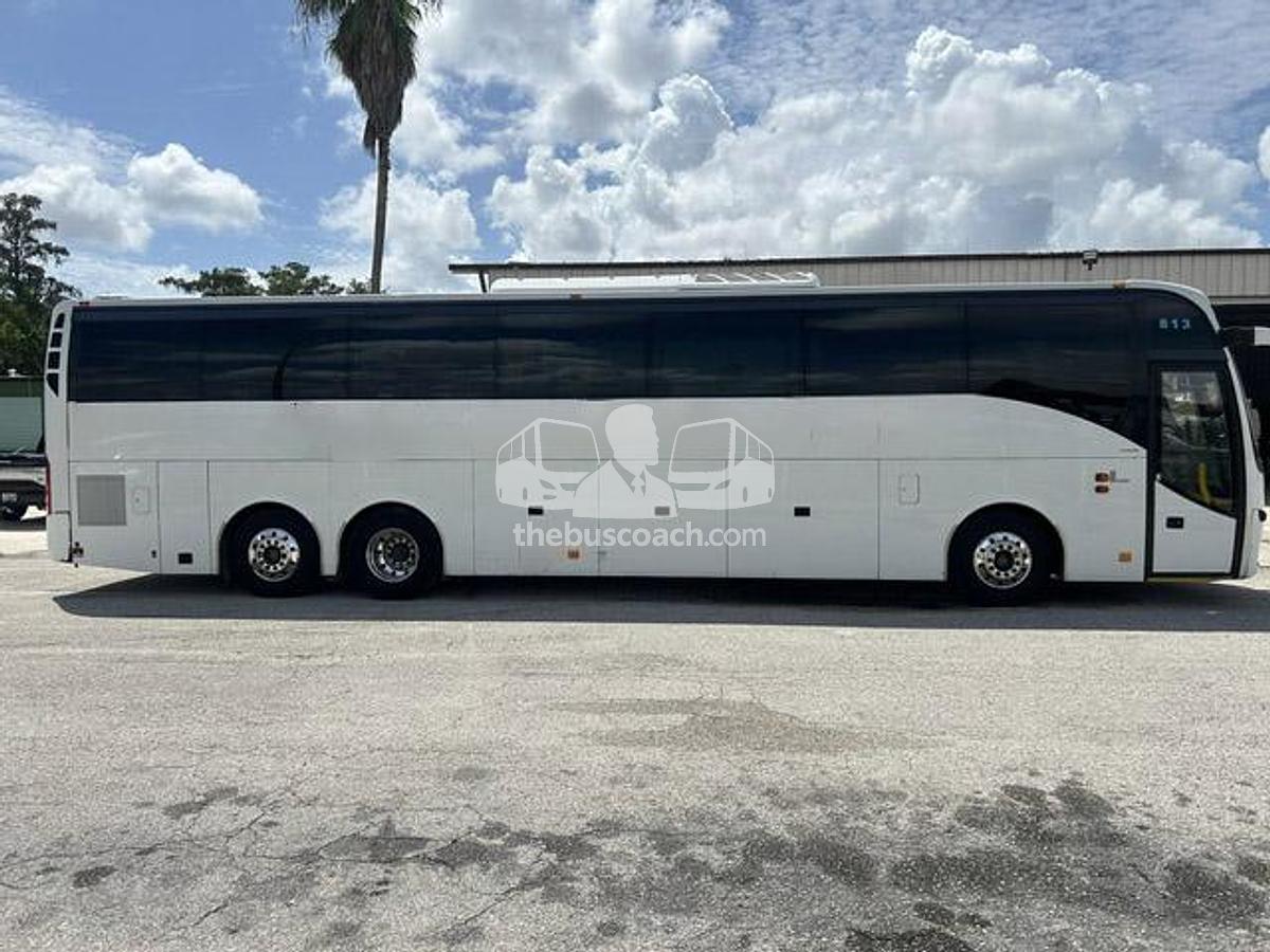 Used 2013 VOLVO 9700