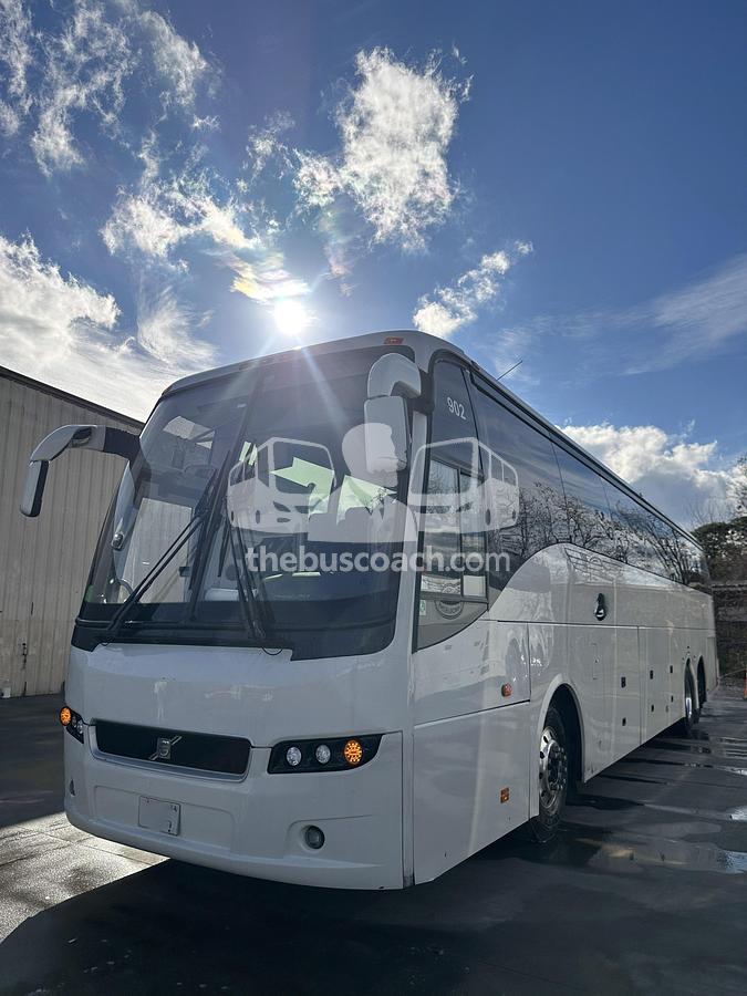 Used 2017 VOLVO 9700