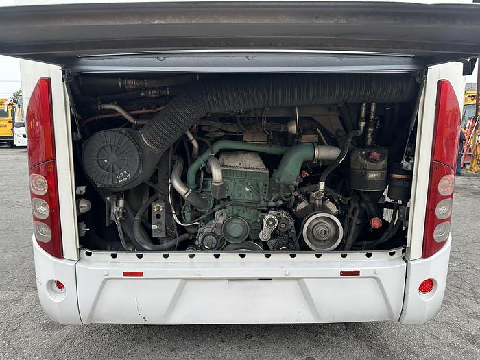 Used 2017 VOLVO 9700