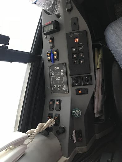 Used 2006 MCI E4500 Conv