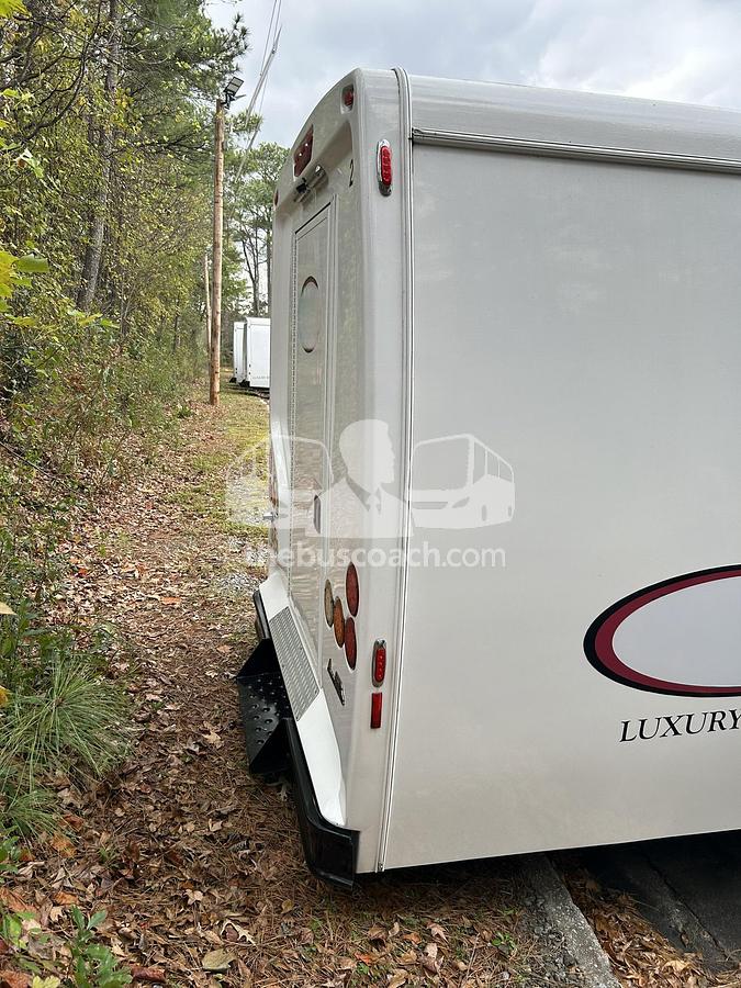 Used 2016 GOSHEN GC II