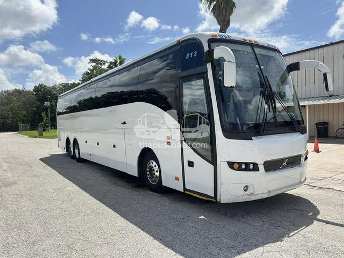 Used 2013 VOLVO 9700