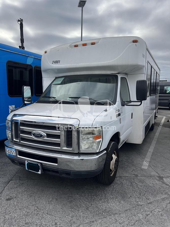 Used 2013 Starcraft