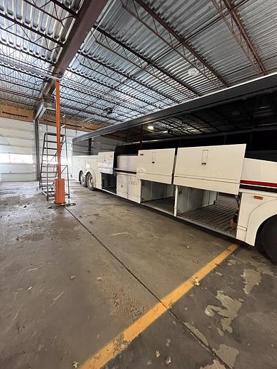 Used 2007 MCI D4505