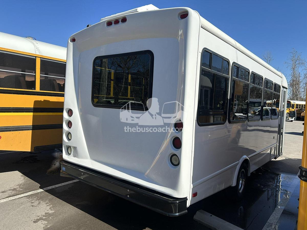 Used 2014 FORD E-450