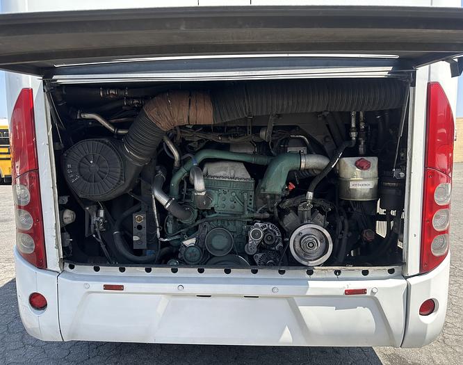 Used 2017 VOLVO 9700