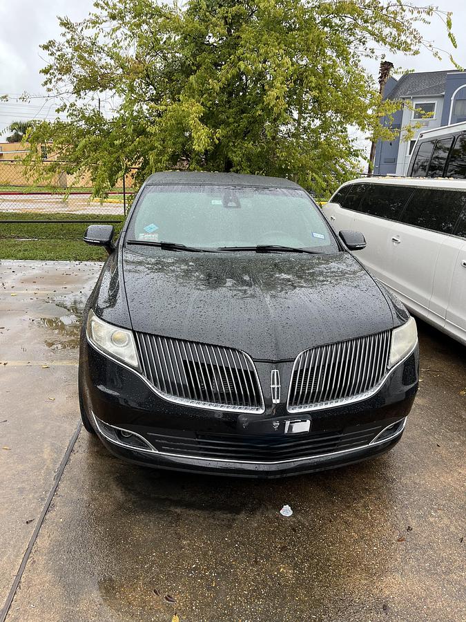 Used 2013 Lincoln MKT