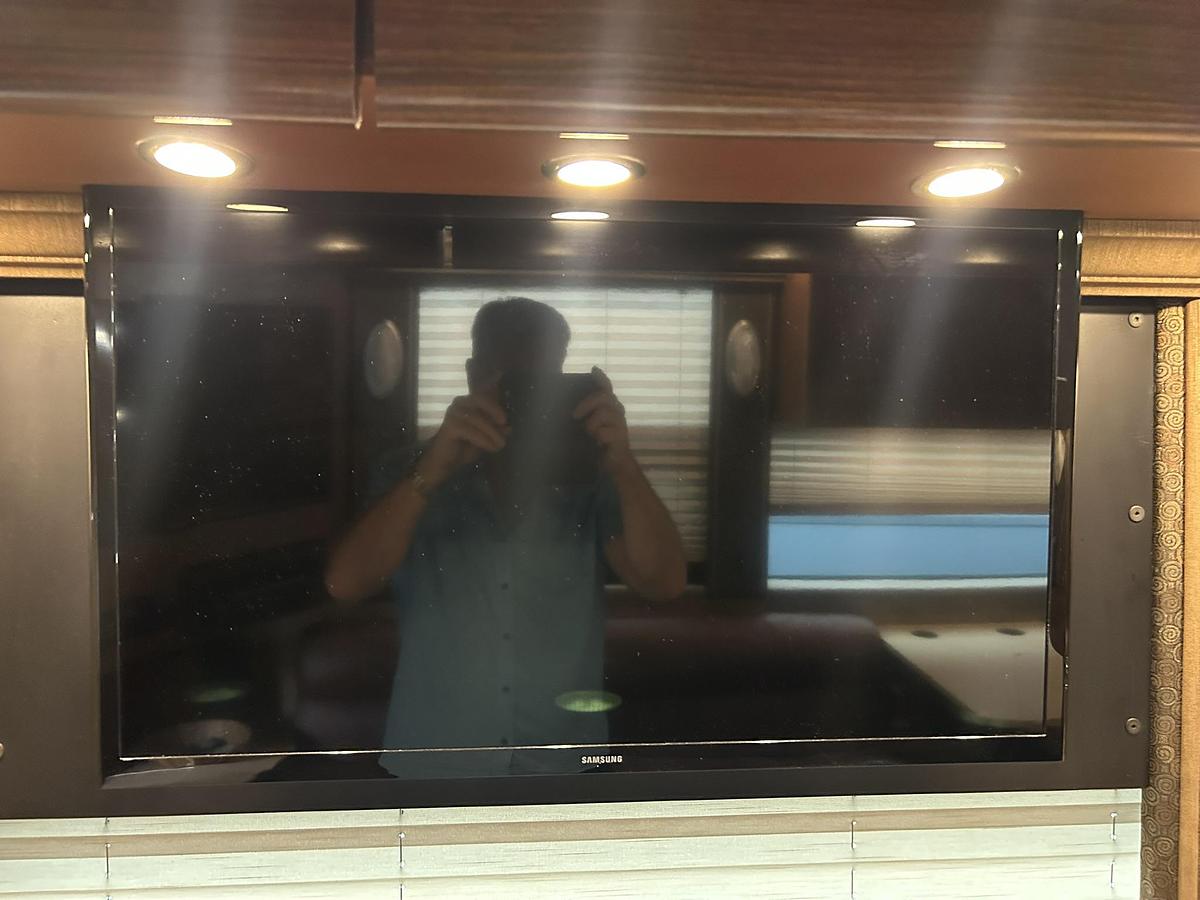 Used 2008 PREVOST XLII