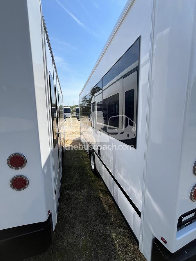 2026 FORD E450