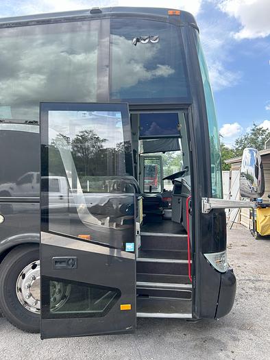 Used 2015 VAN HOOL TX45