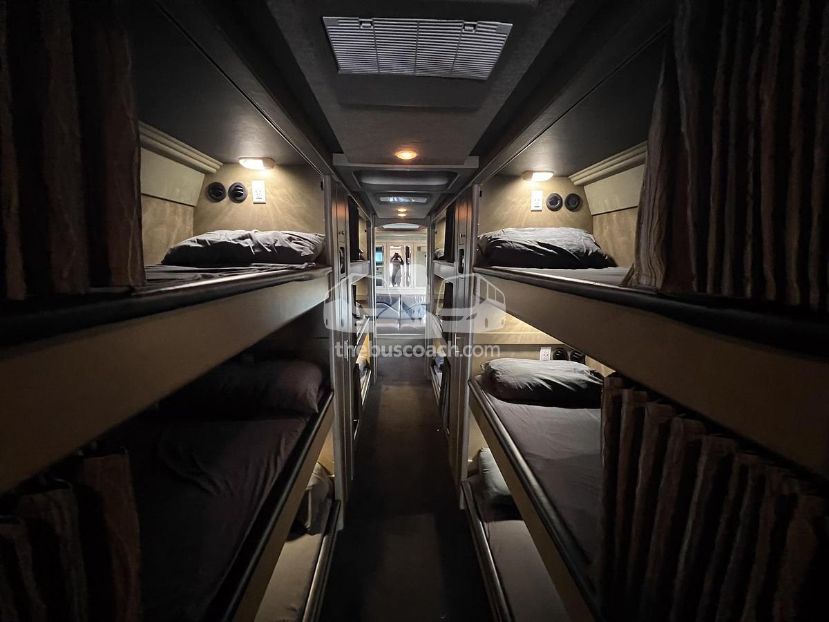 Used 2006 PREVOST XLII Entertainer Willie