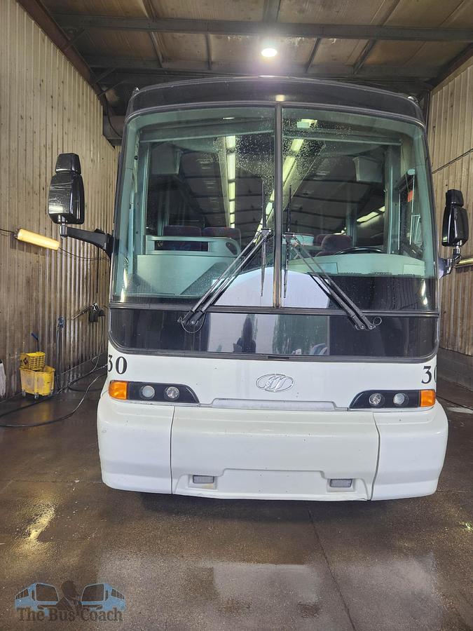 Used 2007 MCI E4500