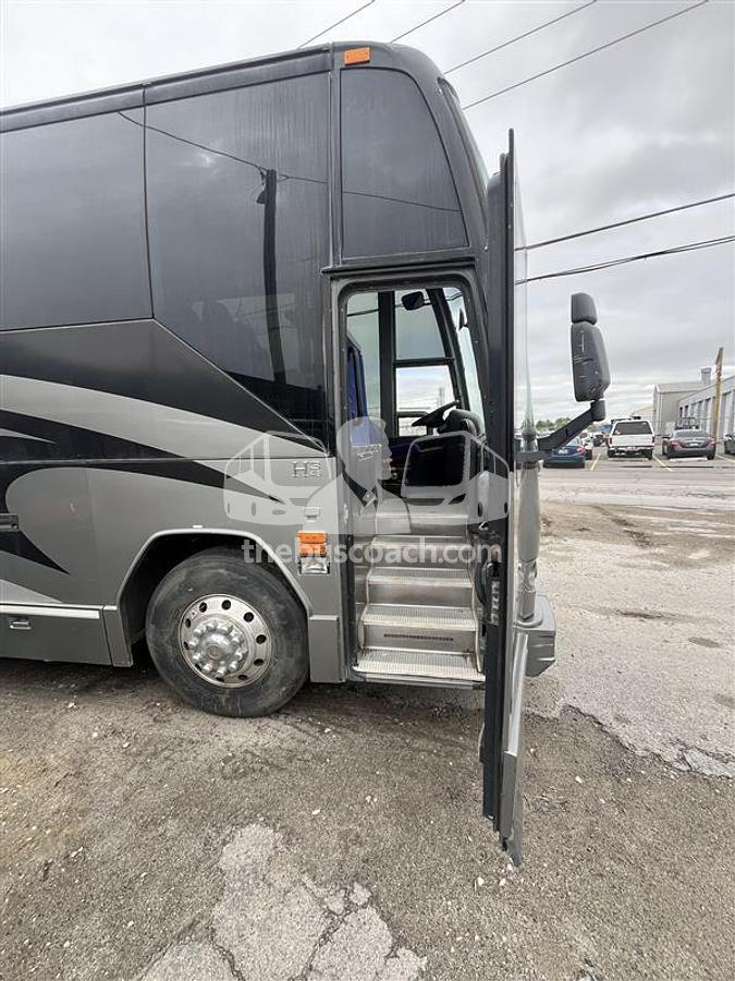 Used 1998 PREVOST H3-41