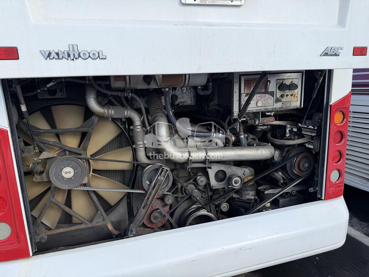 Used 2015 VAN HOOL CX45 ADA