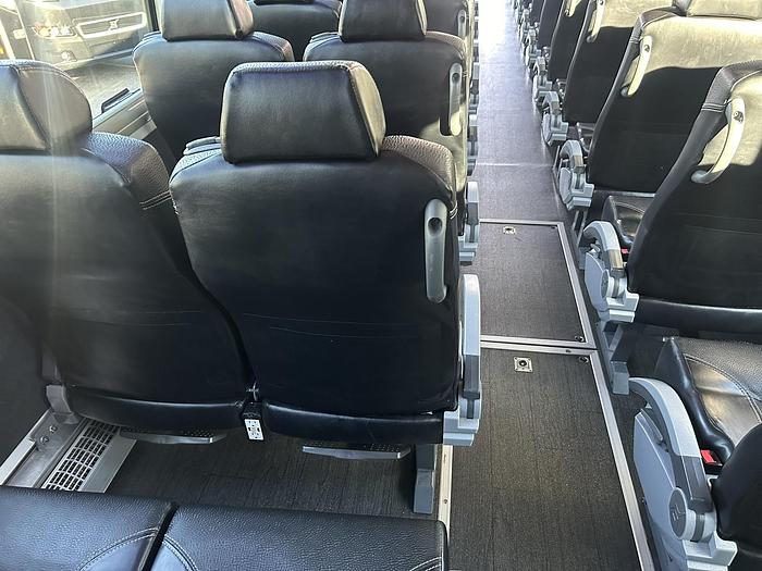 Used 2018 VOLVO 9700