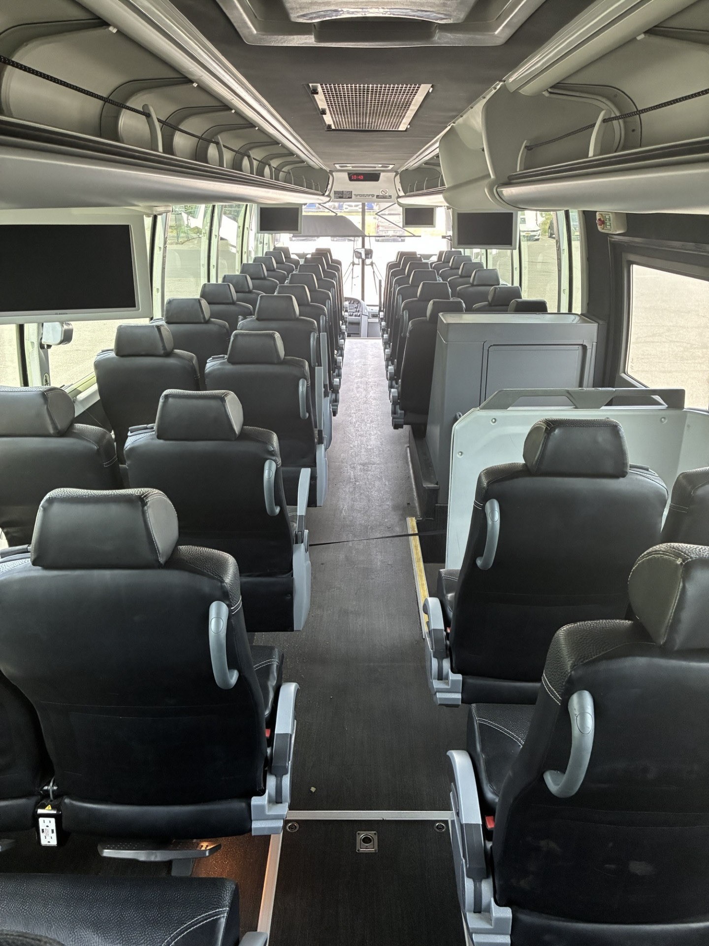 Used 2019 Volvo 9700